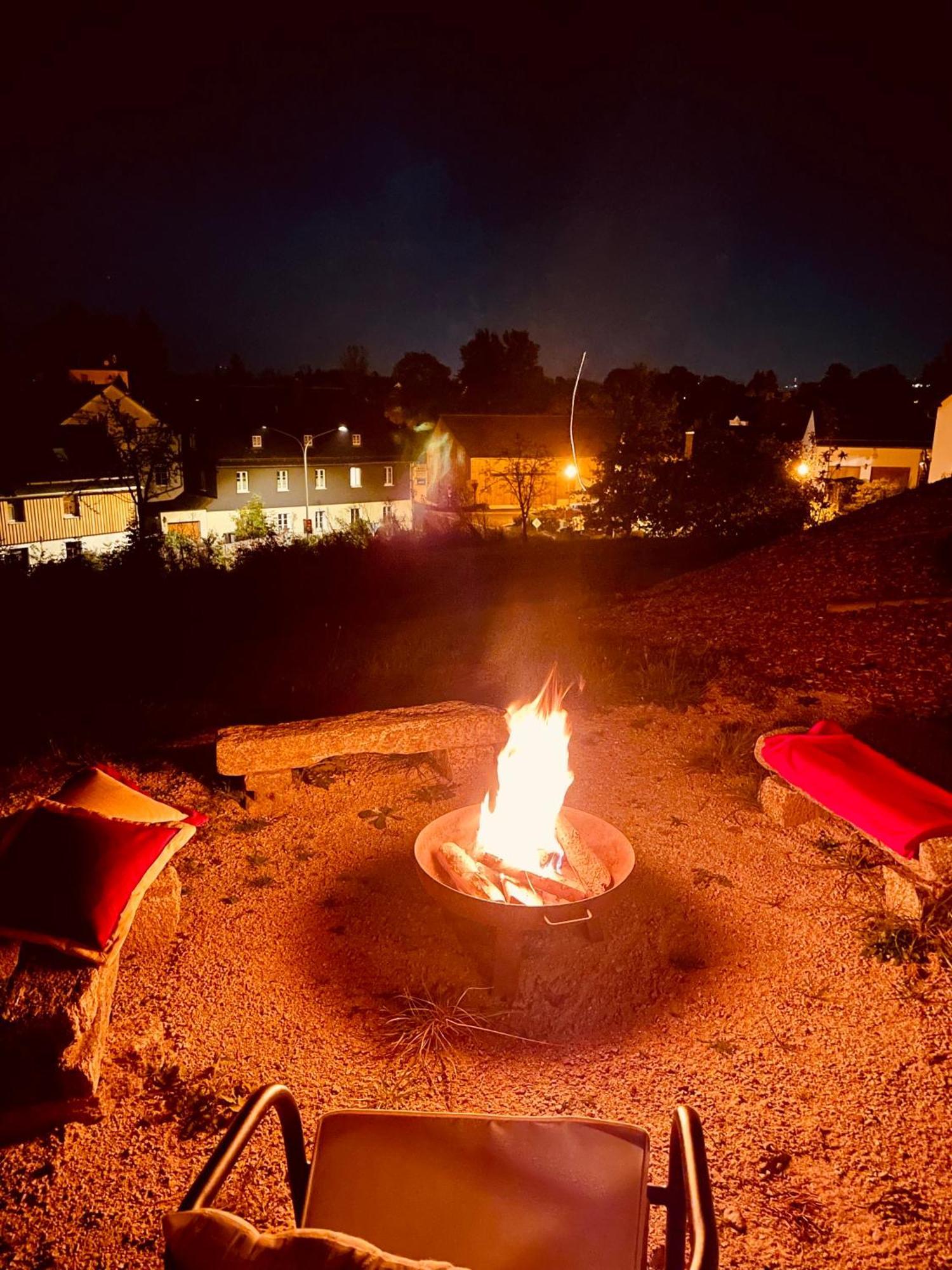 Chalet-Ferienwohnung Schlossblick, 51 Qm, Wellness/Fitness/Sauna - Bergroedelhof Feilitzsch Buitenkant foto
