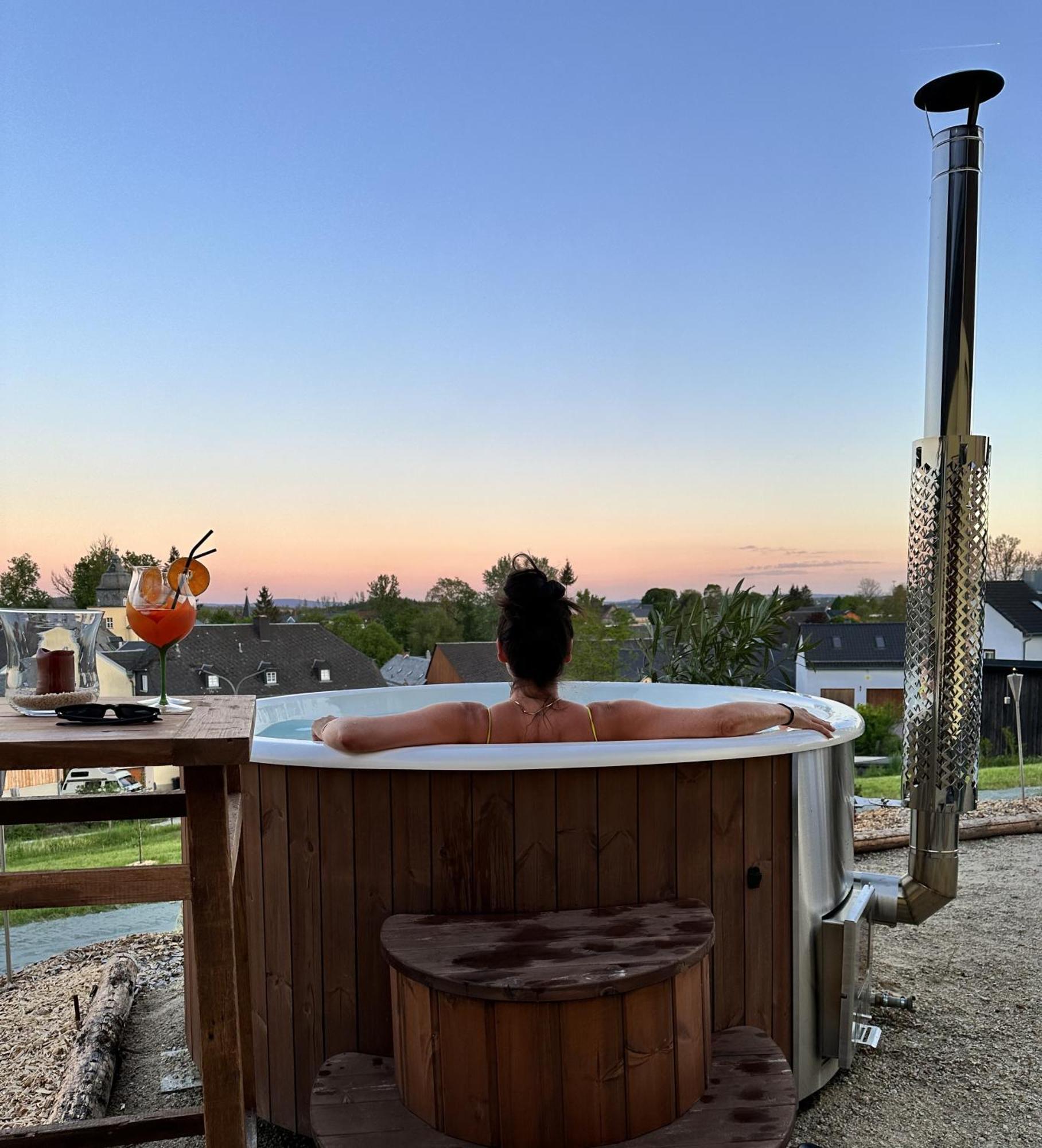 Chalet-Ferienwohnung Schlossblick, 51 Qm, Wellness/Fitness/Sauna - Bergroedelhof Feilitzsch Buitenkant foto